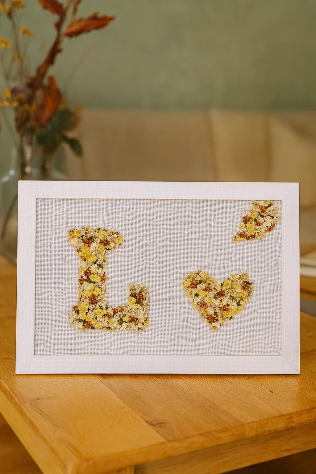 Letra personalizada y un corazón (23x33x1cm)